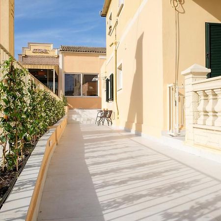 Solari Luxury Apartments Corfu Town 외부 사진